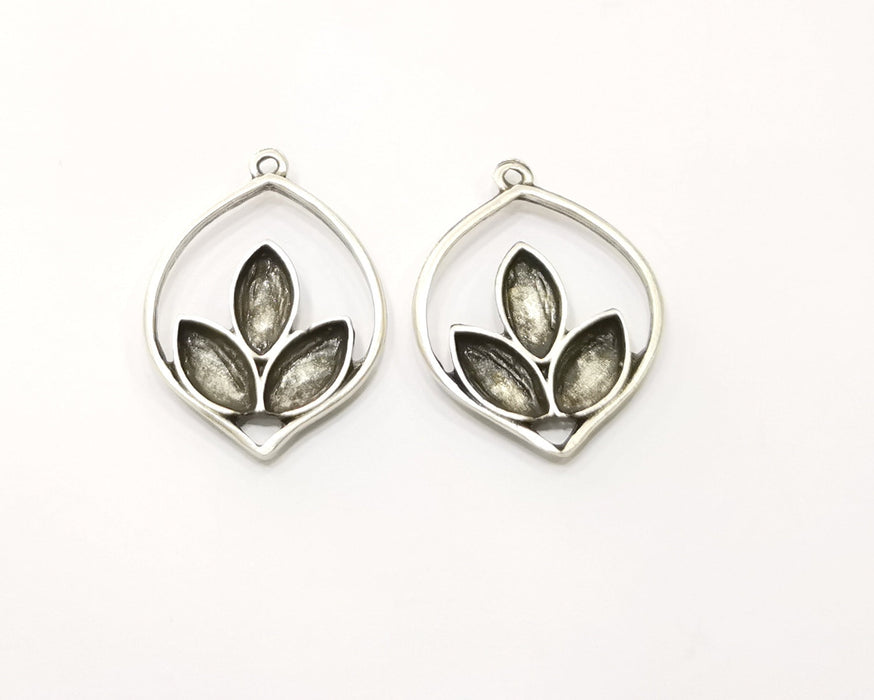 5 Silver Flowers Charms Antique Silver Plated Charms (29x20mm)  G17522