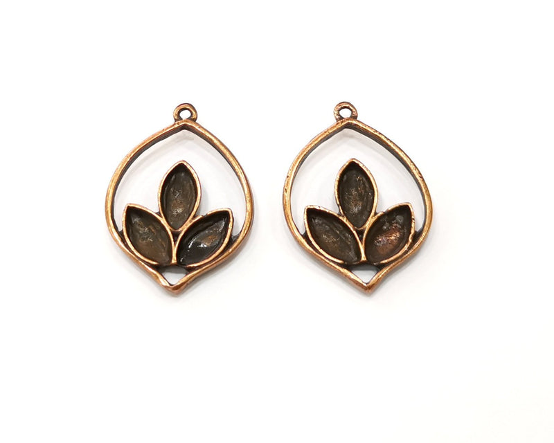 5 Leaf Charm Antique Copper Charm (28x20mm) G17619