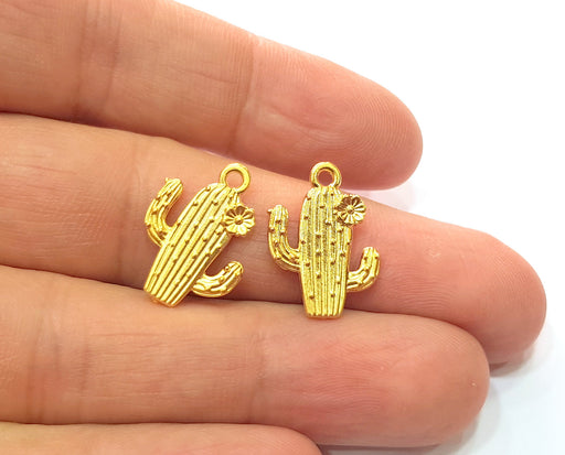 5 Cactus Charms Gold Plated Charms  (20x15mm)  G17979