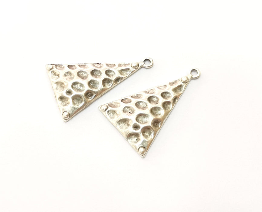 4 Hammered Triangle Charms Antique Silver Plated Charms (35x21mm)  G17803