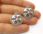 4 Silver Charms Antique Silver Plated Charms (27x22mm)  G17843