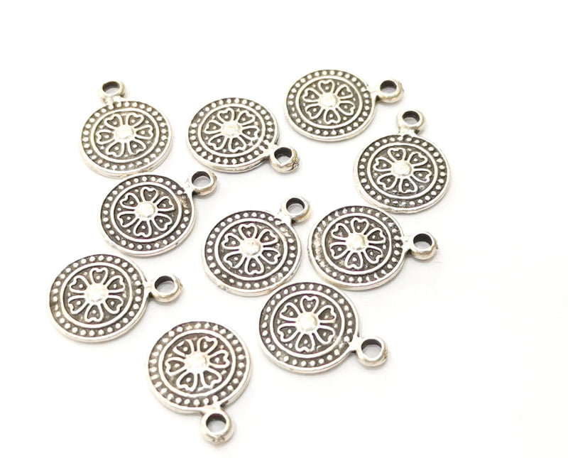 20 Silver Charms Antique Silver Plated Charms (11mm) G18095