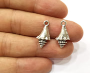 10 Conch Sea Shell Charms Antique Silver Plated Charms (22x11mm)  G18134