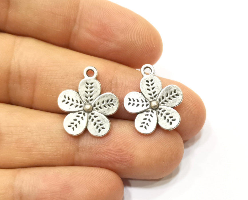 10 Flower Charms Antique Silver Plated Charms (19x16mm)  G18138