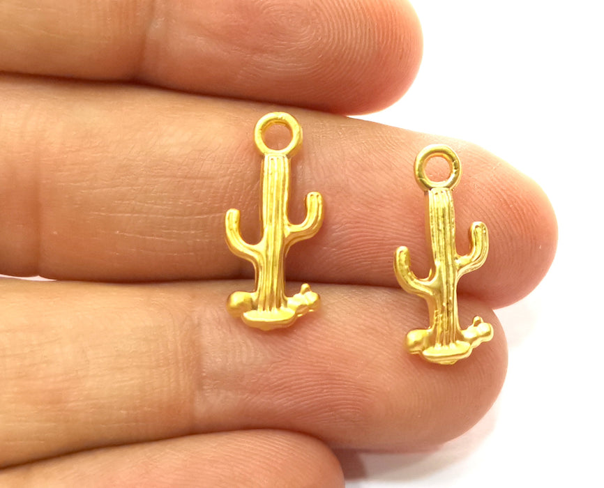 10 Cactus Charms Gold Plated Charms (20x9mm) G18217