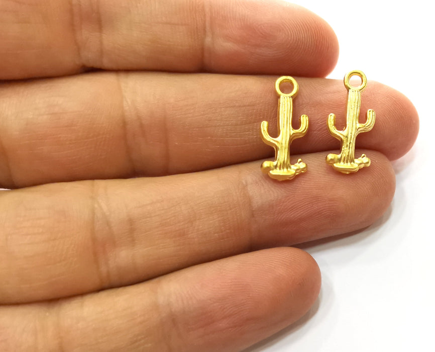 10 Cactus Charms Gold Plated Charms (20x9mm) G18217