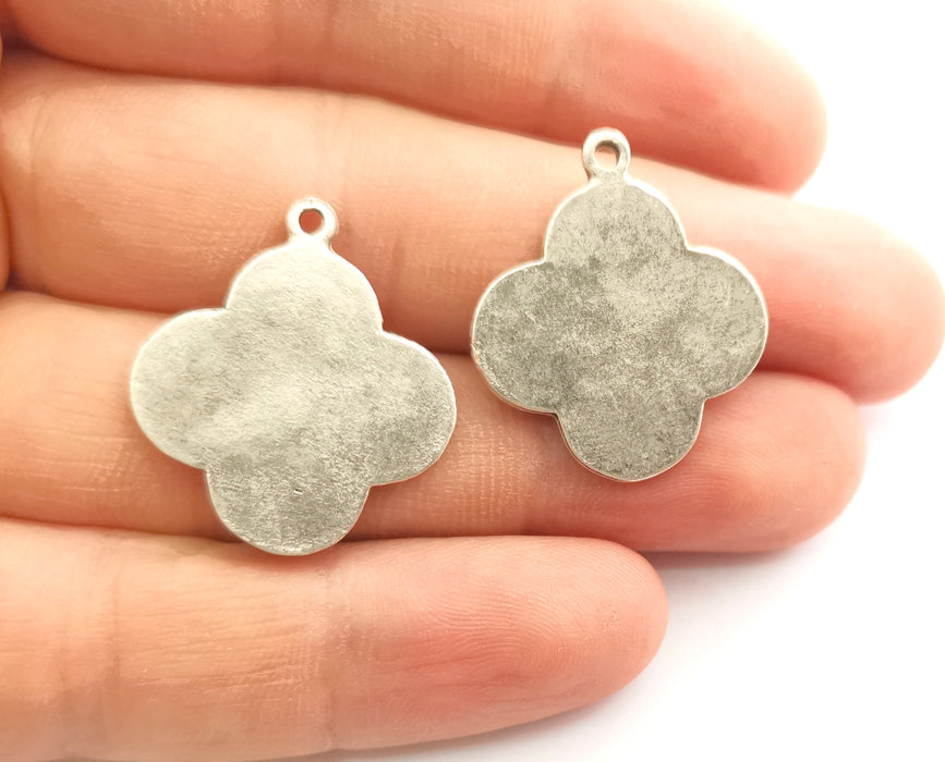 4 Silver Clover Charms Antique Silver Plated Charms (28x25mm) G18324