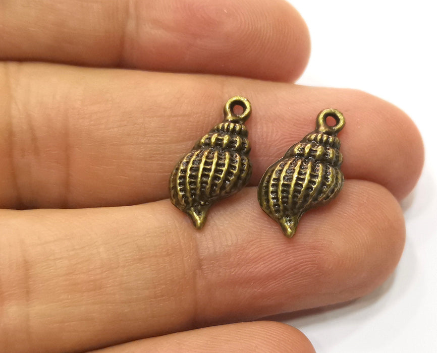 10 Conch Sea Shell Charms Antique Bronze Plated Charms (20x10mm)  G18338