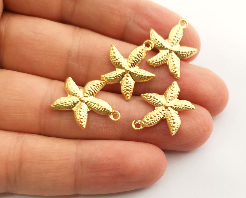 10 Starfish Charms Gold Plated Charms (20x17mm)  G18359