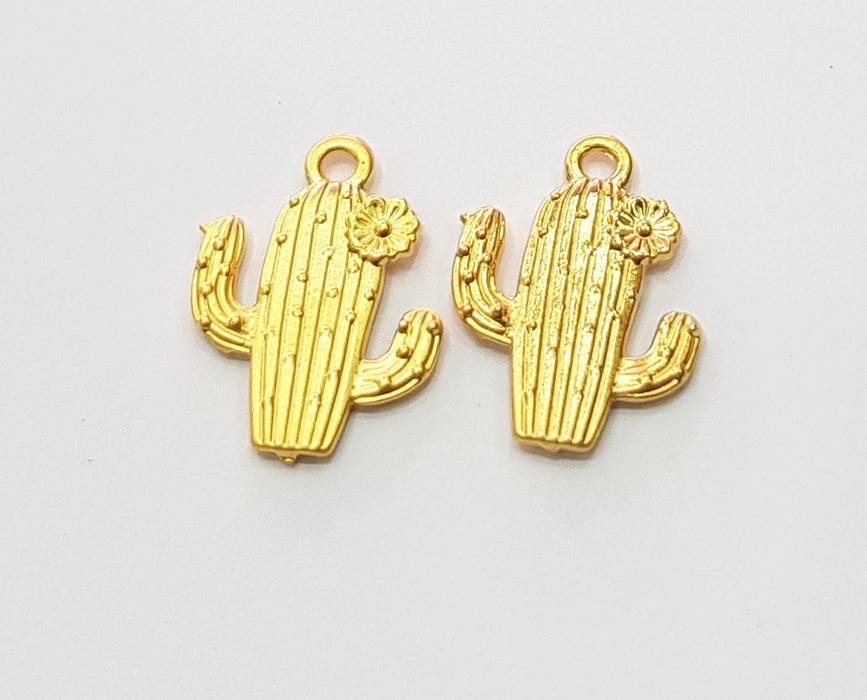 5 Cactus Charms Gold Plated Charms  (20x15mm)  G17979