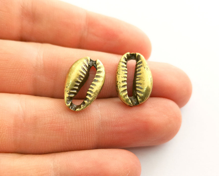 5 Cowrie Shell Charms Antique Bronze Plated Charms (20x13mm) G18943