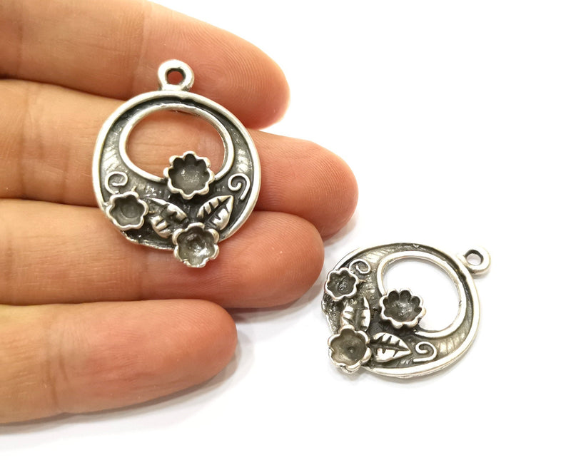 2 Silver Flower and Leaf Charms Antique Silver Plated Charms (35x27mm)  G18086