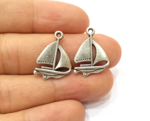 10 Sailing Ship Charms Antique Silver Plated Charms (23x17mm)  G18157