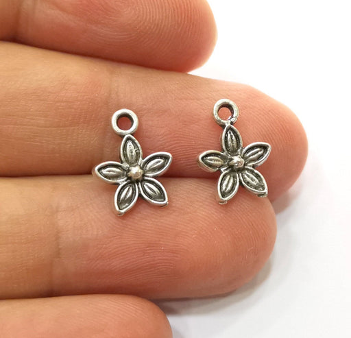 20 Flower Charms Antique Silver Plated Charms (14x11mm)  G18652