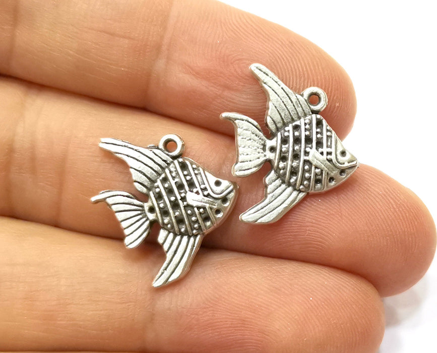 10 Fish Charms Antique Silver Plated Charms (21x18mm)  G18165