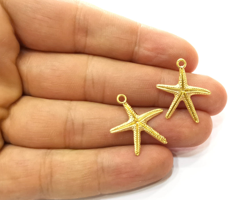 8 Starfish Charms Gold Plated Charms (23x21mm)  G18189