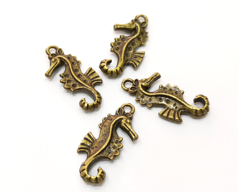 10 Seahorse Charms Antique Bronze Plated Charms (28x13mm)  G18264