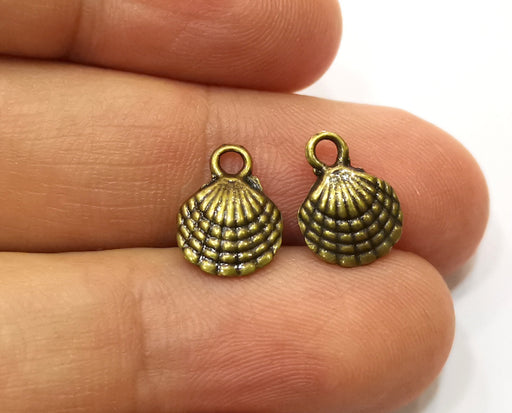 10 Oyster Sea Shell (Double Sided) Charms Antique Bronze Plated Charms (13x10mm)  G18268