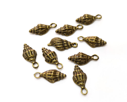 10 Conch Shell Sea Shell Charms Antique Bronze Plated Charms (19x8mm)  G18278