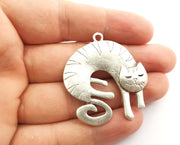 2 Cat Charms Antique Silver Plated Charms (45x42mm)  G18318