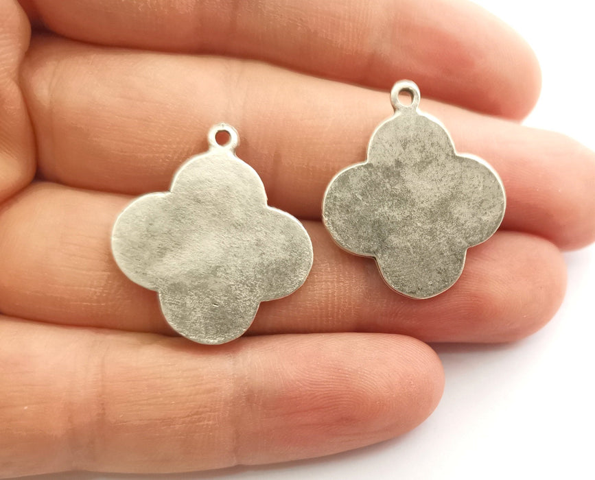 4 Silver Clover Charms Antique Silver Plated Charms (28x25mm) G18324