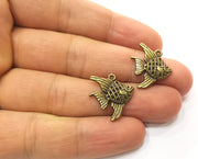 10 Fish Charms Antique Bronze Plated Charms (21x18mm)  G18330