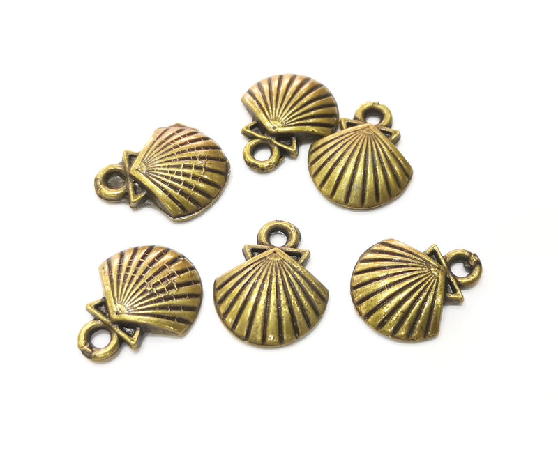 10 Sea Shell Charms Antique Bronze Plated Charms (18x14mm)  G18337