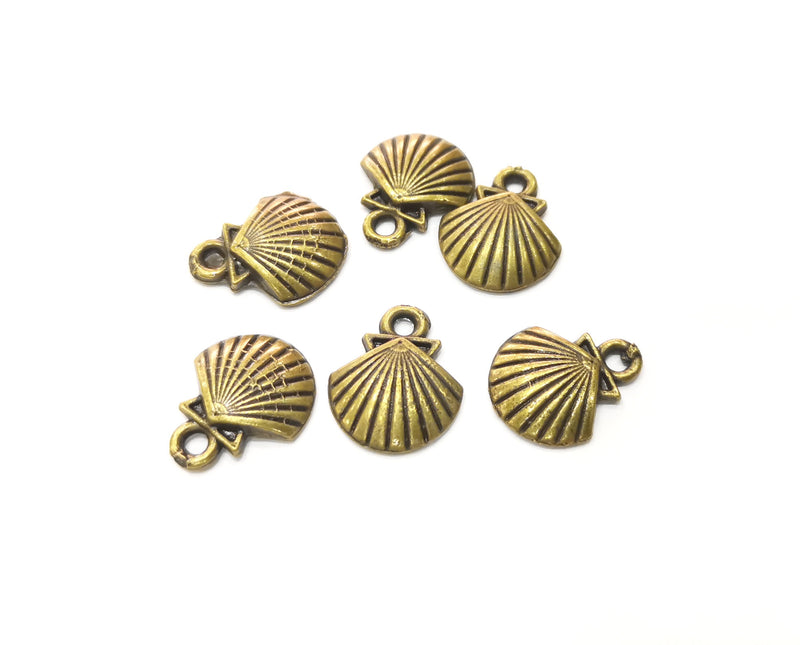 10 Sea Shell Charms Antique Bronze Plated Charms (18x14mm)  G18337