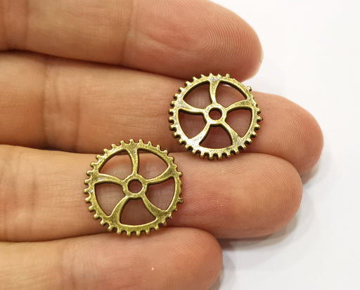 10 Antique Bronze Gearwheel Charms Antique Bronze Plated Charms (18mm)  G18829