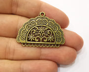 2 Antique Bronze Flower Connector Charms Antique Bronze Plated Charms (38x29mm)  G18847