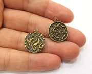 4 Flower Charms Antique Bronze Plated Charms (21x18mm)  G18929