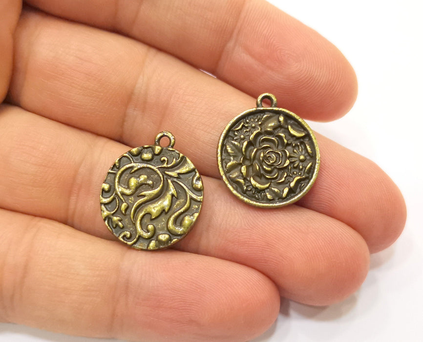 4 Flower Charms Antique Bronze Plated Charms (21x18mm)  G18929