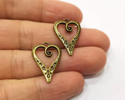 8 Heart Charms Antique Bronze Plated Charms (25x17mm) G18958