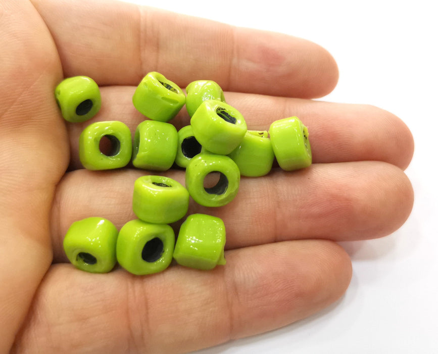 8 Cube Green Glass Beads 9x9 mm (3.8mm beads inner size) G18979