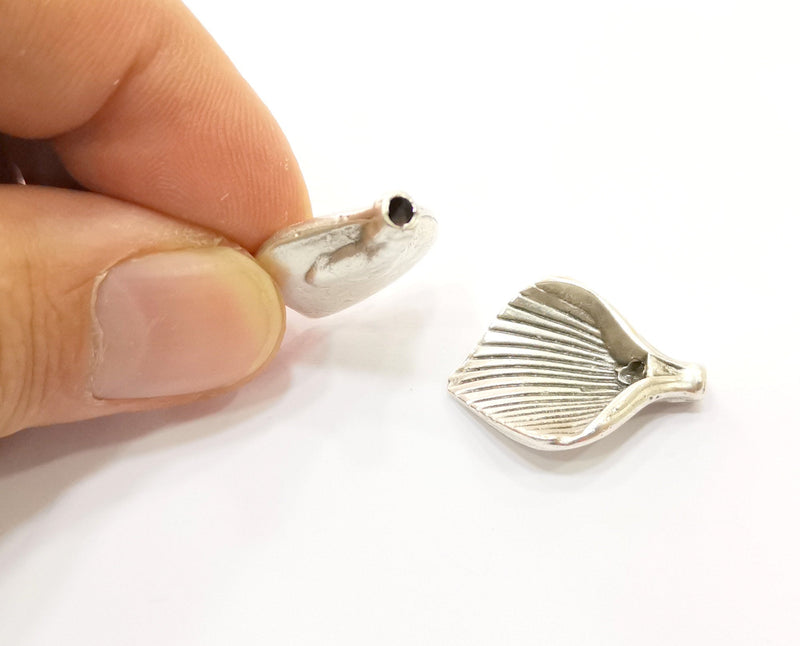2 Silver Leaf Charms Antique Silver Plated Charms (26x14mm) G19114