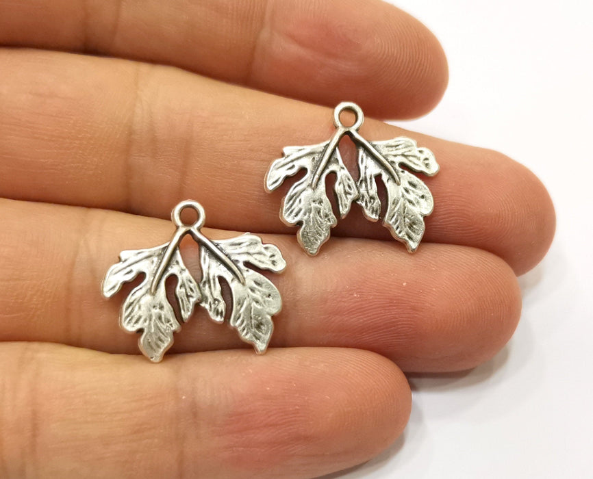 8 Silver Leaf Charms Antique Silver Plated Charms (19x22mm) G19133