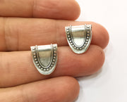 5 Silver Charms Antique Silver Plated Charms (15x14mm) G19147