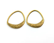 4 Bronze Charms Antique Bronze Plated Charms (32x27mm)  G18558