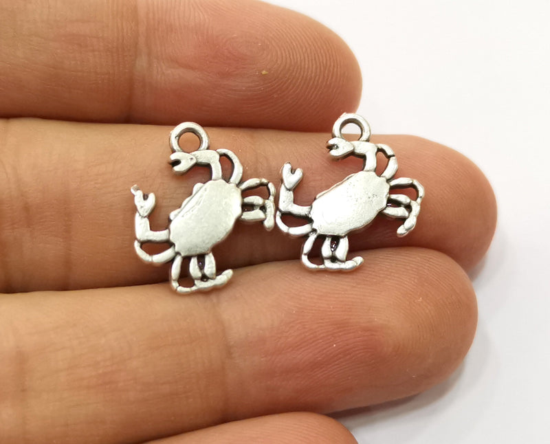 10  Crab Charms Antique Silver Plated Charms (15x16mm)  G19196