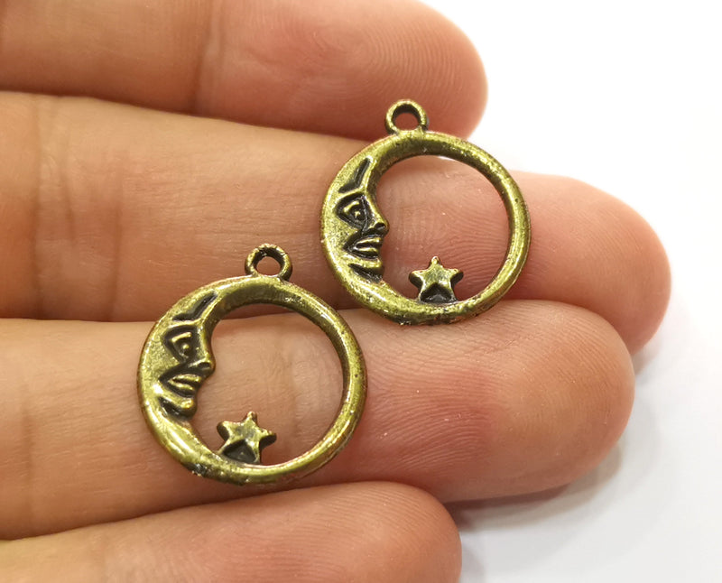 10 Moon and Star Charm Antique Bronze Plated Charm (17x14mm) G19257