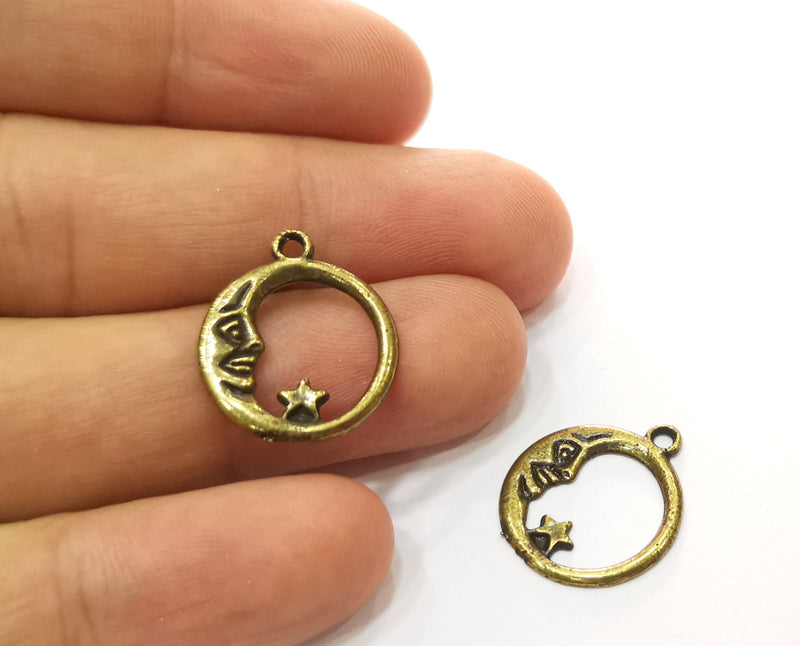 10 Moon and Star Charm Antique Bronze Plated Charm (17x14mm) G19257