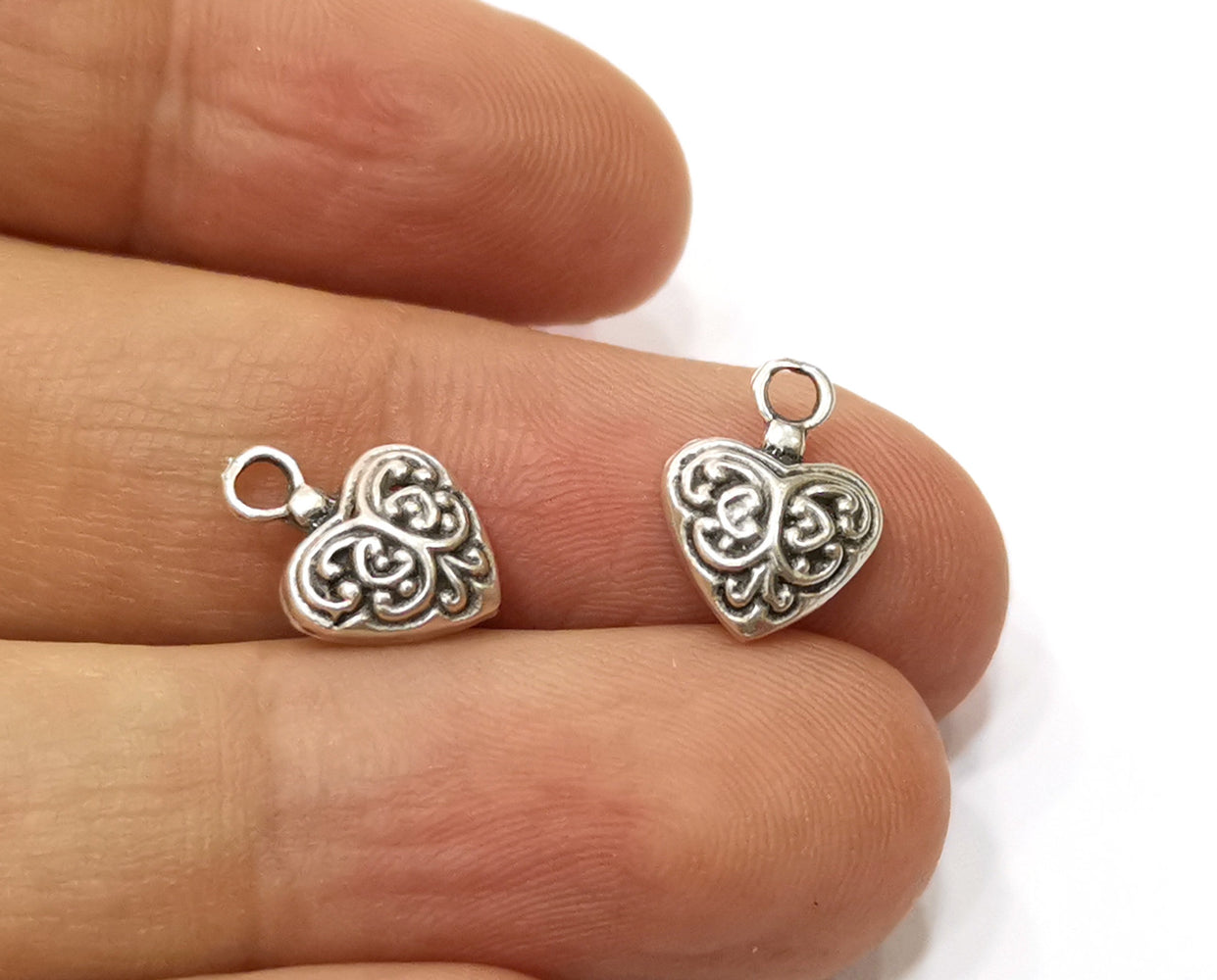 20 Heart Charms Antique Silver Plated Charms (14x10mm)  G19366