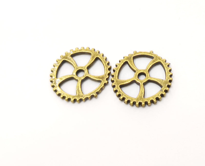 10 Antique Bronze Gearwheel Charms Antique Bronze Plated Charms (18mm)  G18829
