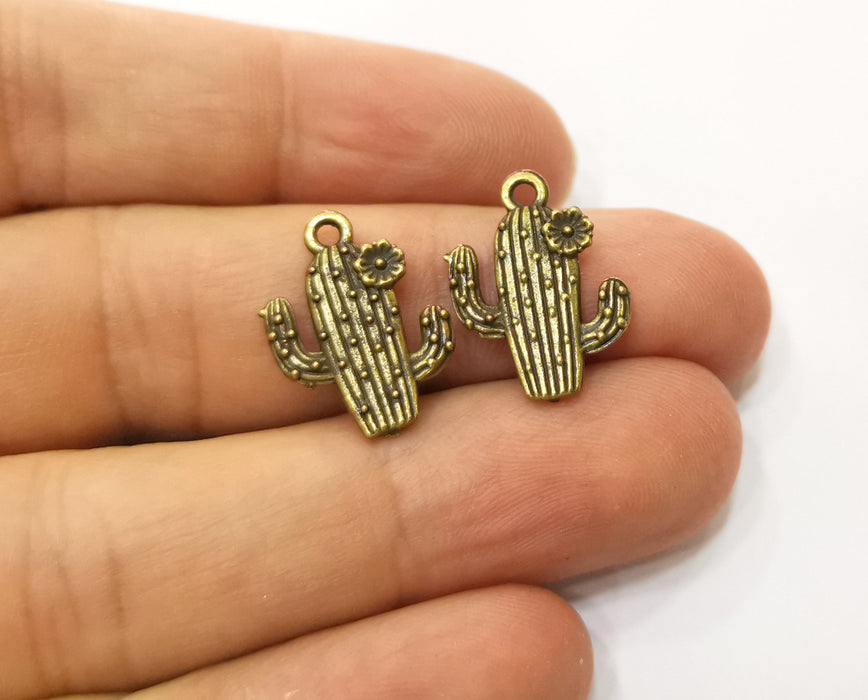 10 Cactus Charms Antique Bronze Plated Charms (20x15mm)  G18837