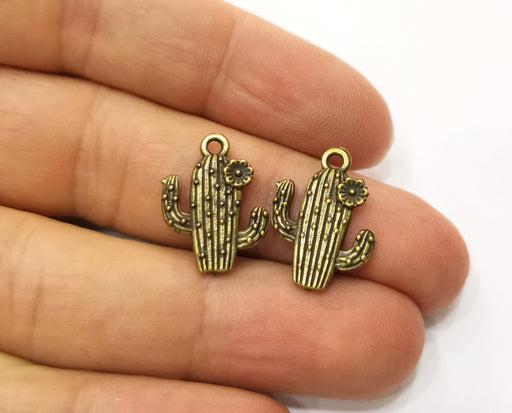 10 Cactus Charms Antique Bronze Plated Charms (20x15mm)  G18837