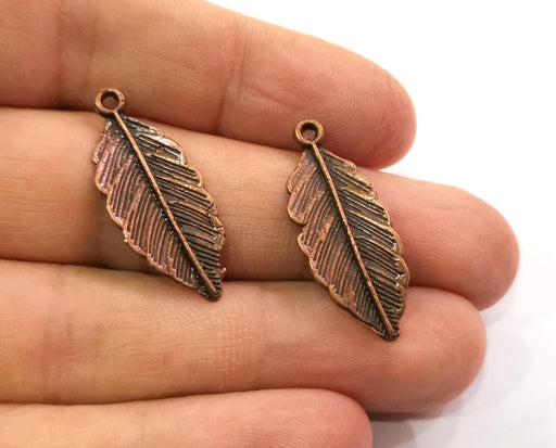 6 Feather Charms Antique Copper Plated Charms (30x12mm)  G19494