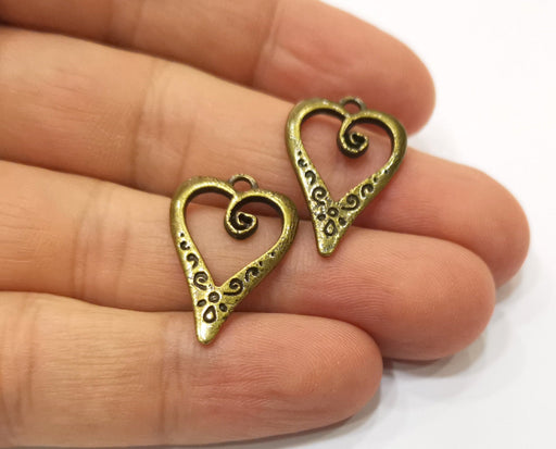 8 Heart Charms Antique Bronze Plated Charms (25x17mm) G18958