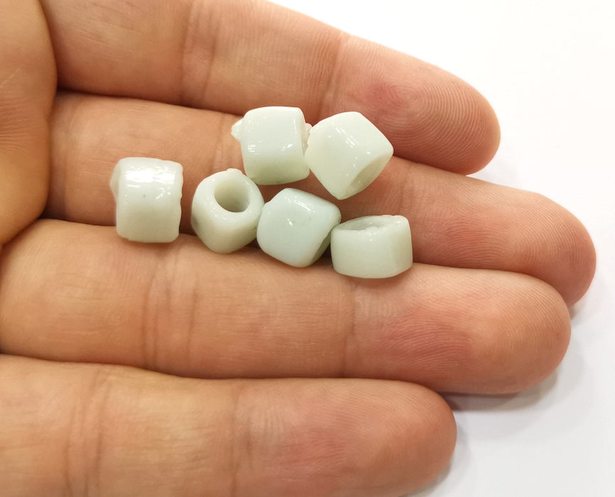 8 Cube White Glass Beads 9x9 mm (3.8mm beads inner size) G18984