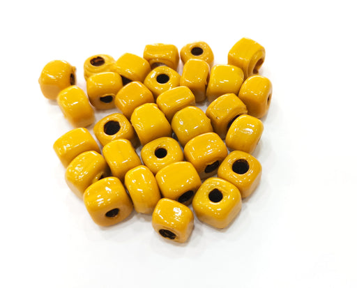 8 Cube Honey Glass Beads 10x10 mm (3.8mm beads inner size) G19005