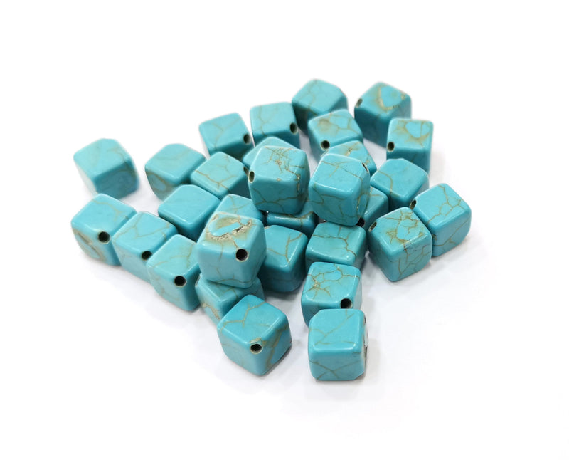 20 Cube Veined Turquoise Synthetic Cross Drilled Beads 8 mm (1mm hole) G19036